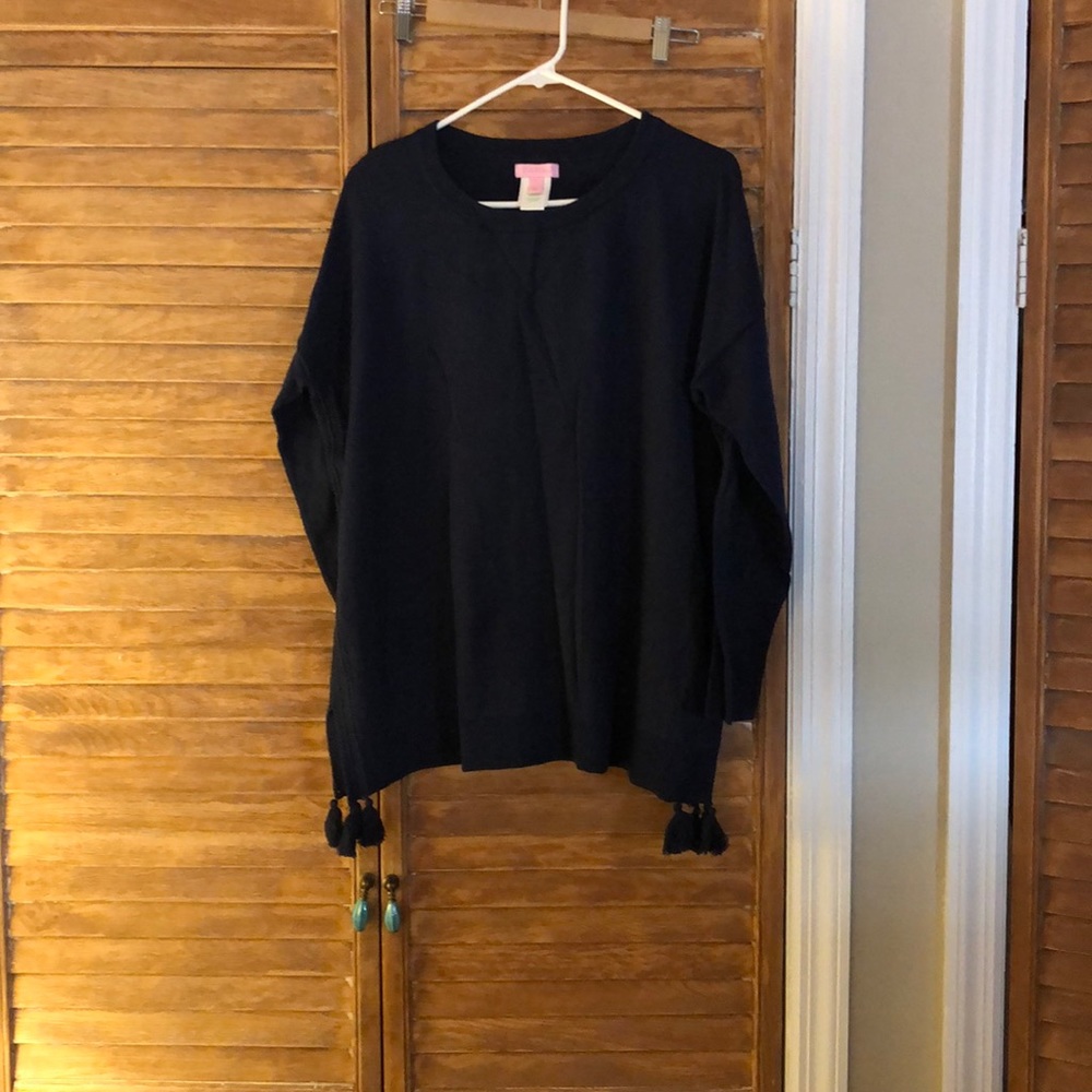 Navy blue Lilly Pulitzer tunic sweater